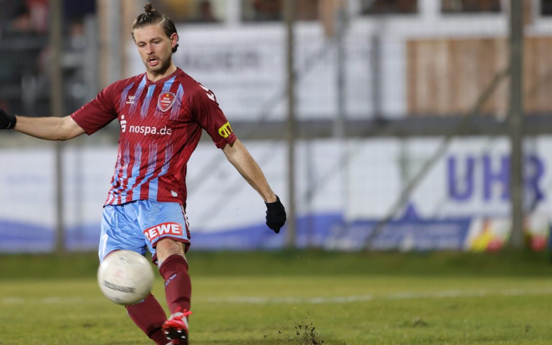 Auch Alexander Laukart bleibt