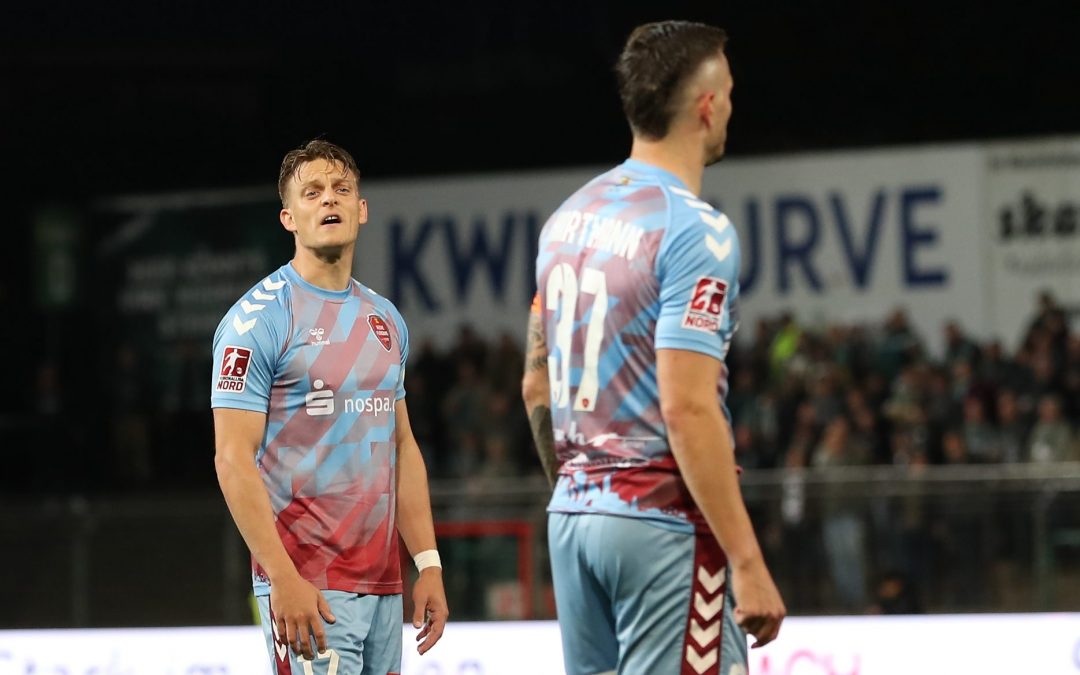 Drei Weiche-Ostereier im HSC-Netz